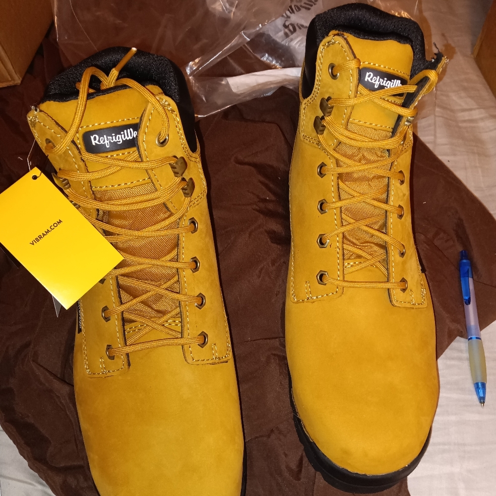 Men's boots